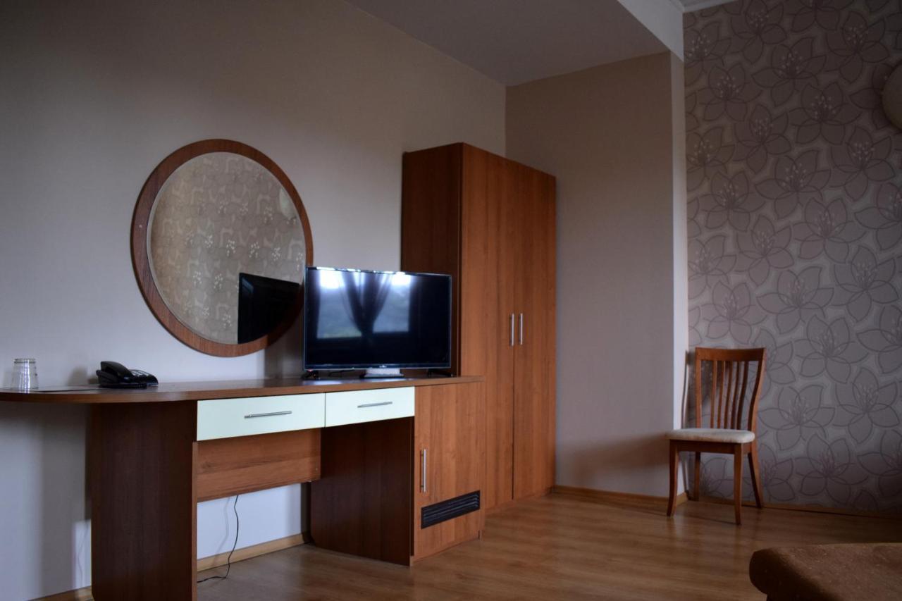 בנקיה Hotel Jeravna מראה חיצוני תמונה
