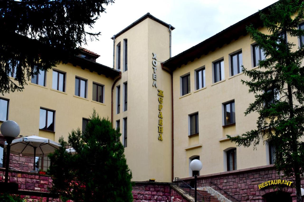 בנקיה Hotel Jeravna מראה חיצוני תמונה