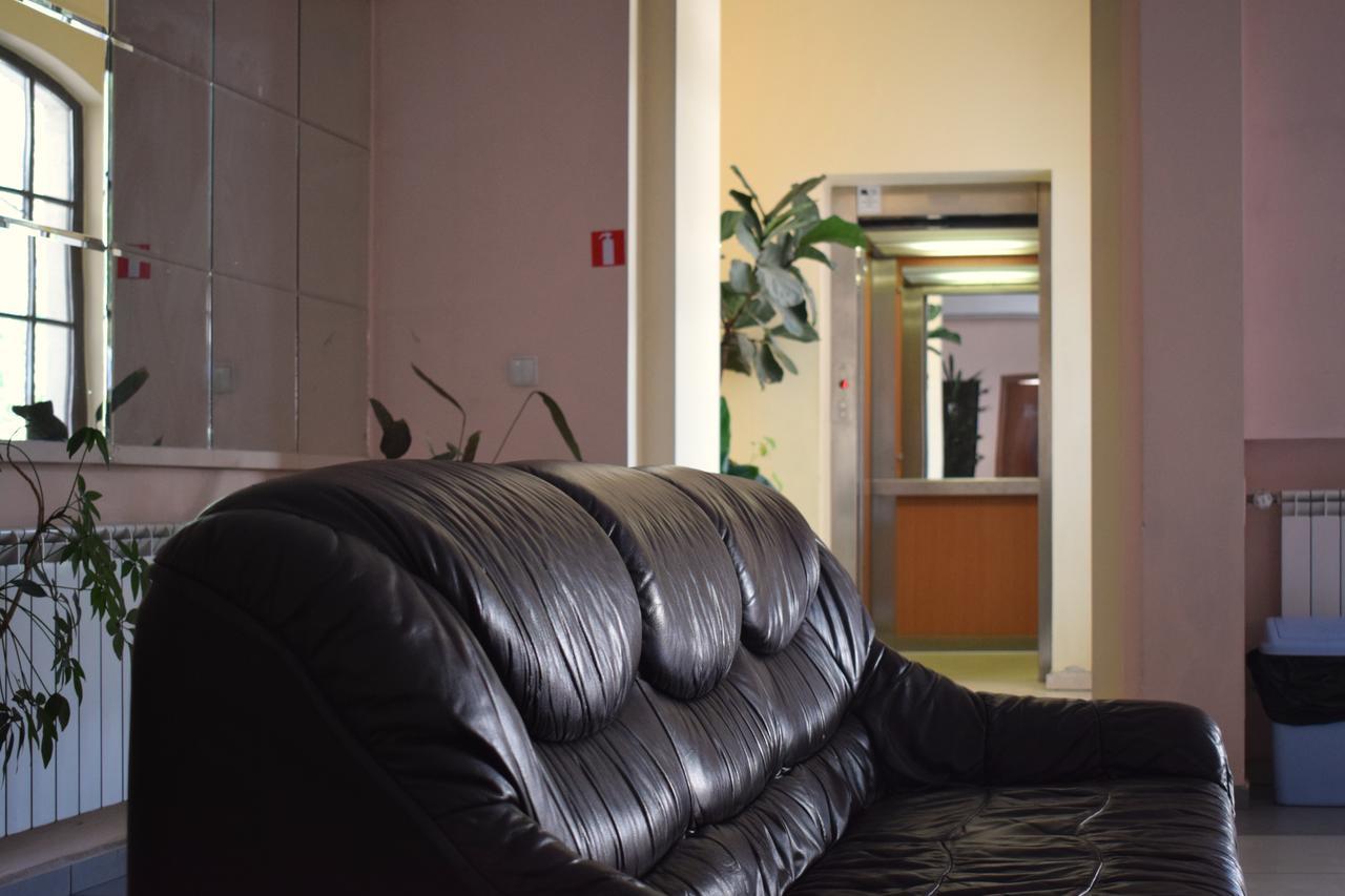 בנקיה Hotel Jeravna מראה חיצוני תמונה